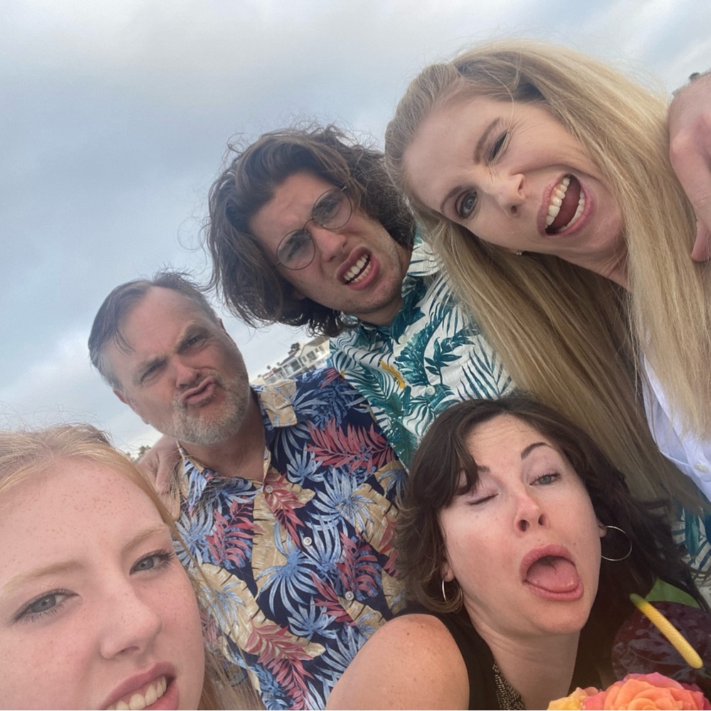 Poshingsaluki - Join my live! 🥳 - Picture 4 of 5